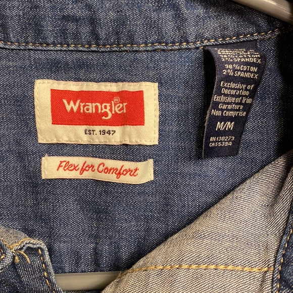 Denim Wrangler button down long sleeve - Picture 3 of 3